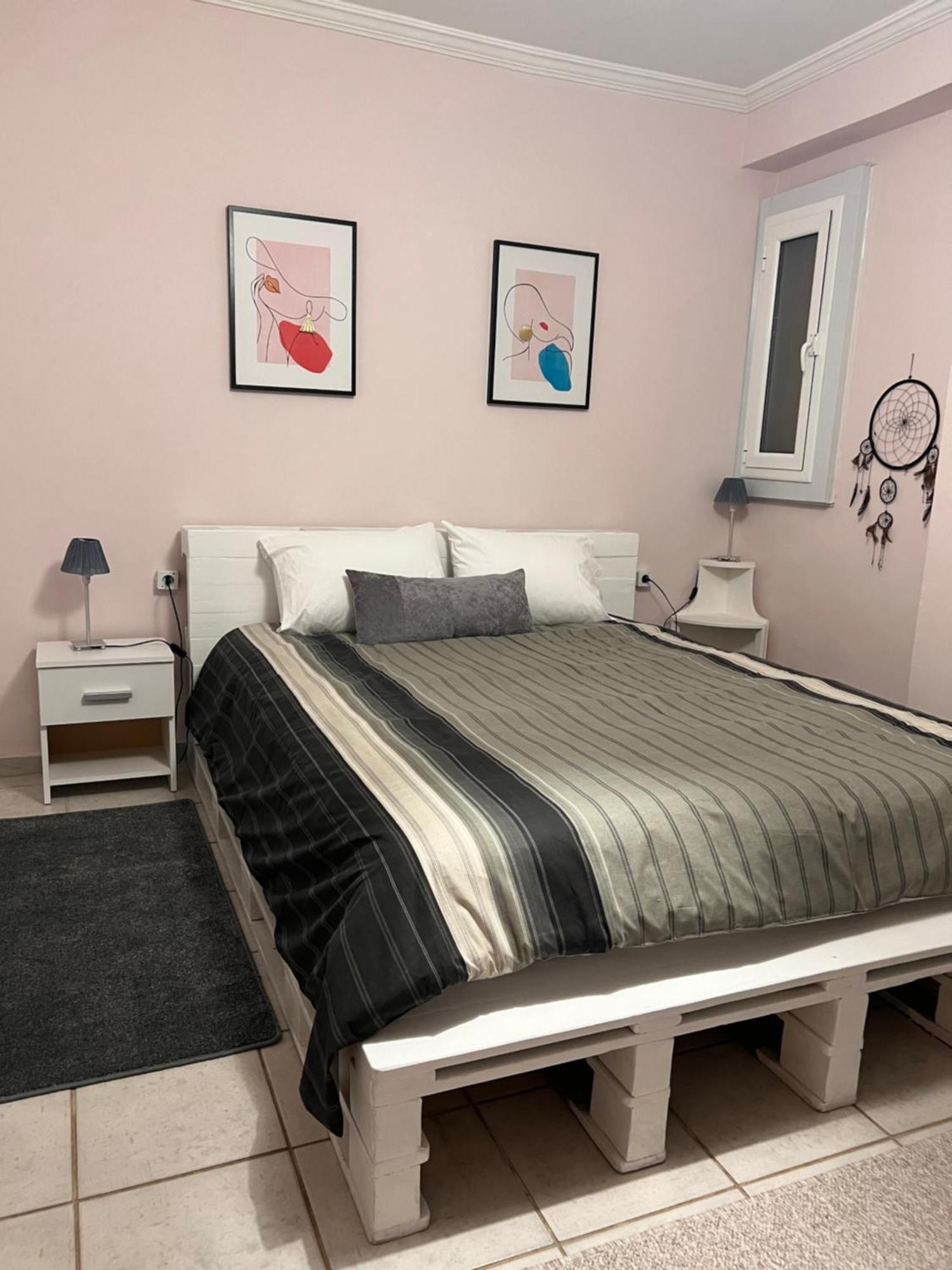Cozy Apartment In Neos Kosmos Афины Экстерьер фото